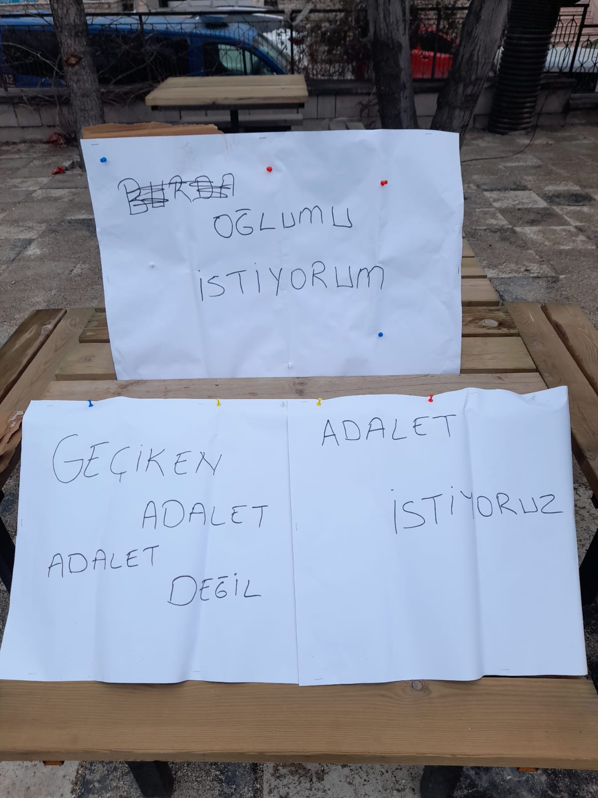 Adliye Önünde Protesto