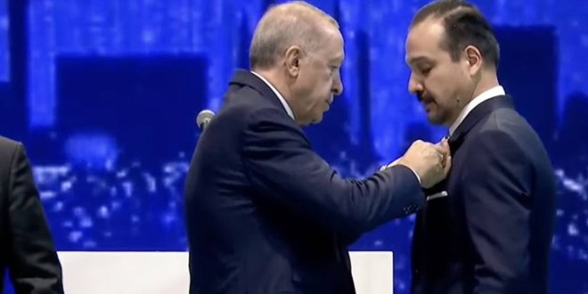 Ankara Milletvekili Kürşad Zorlu, İYİ Parti'den istifa ettikten sonra, yoluna