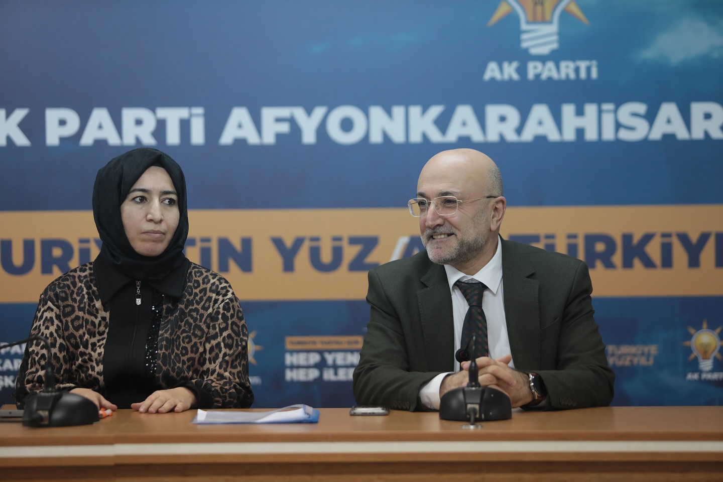 AK Parti Afyonkarahisar İl Başkanlığı tarafından düzenlenen Kadın Kolları Haftalık