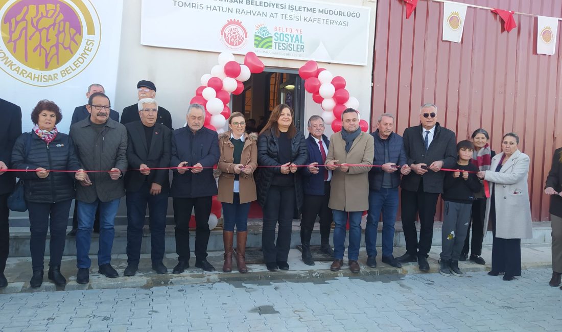 Afyonkarahisar Belediye Başkanı Burcu Köksal, Başkan Yardımcıları Eylem Ayar, Ömer