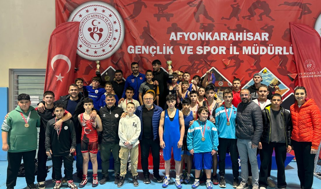 Serbest Güreş il birinciliği müsabakaları Çiğiltepe Spor Salonu’nda tamamlandı. Müsabakalara