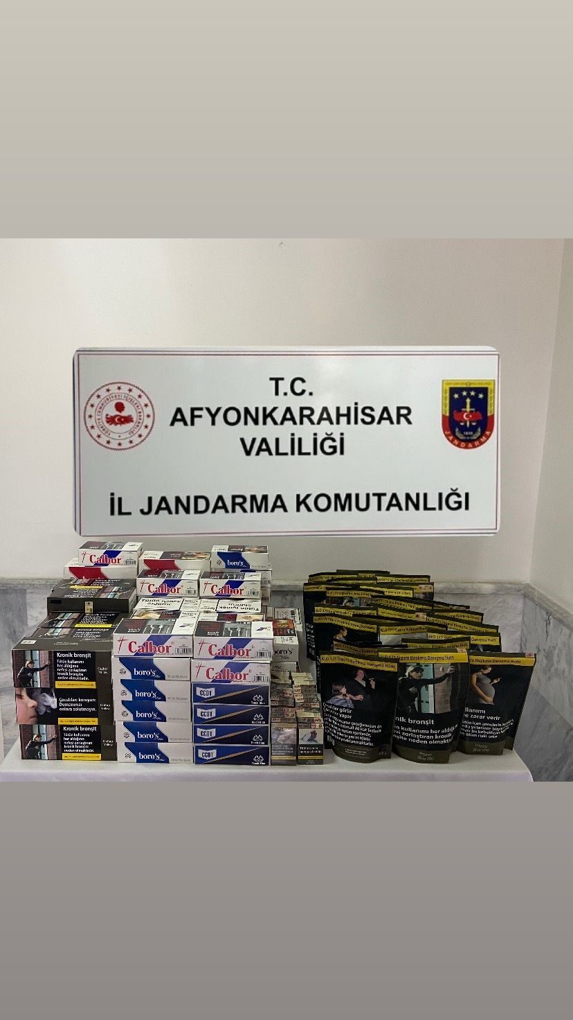 Afyonkarahisar’da jandarma tarafından bir iş yerine yapılan baskında 22 bin